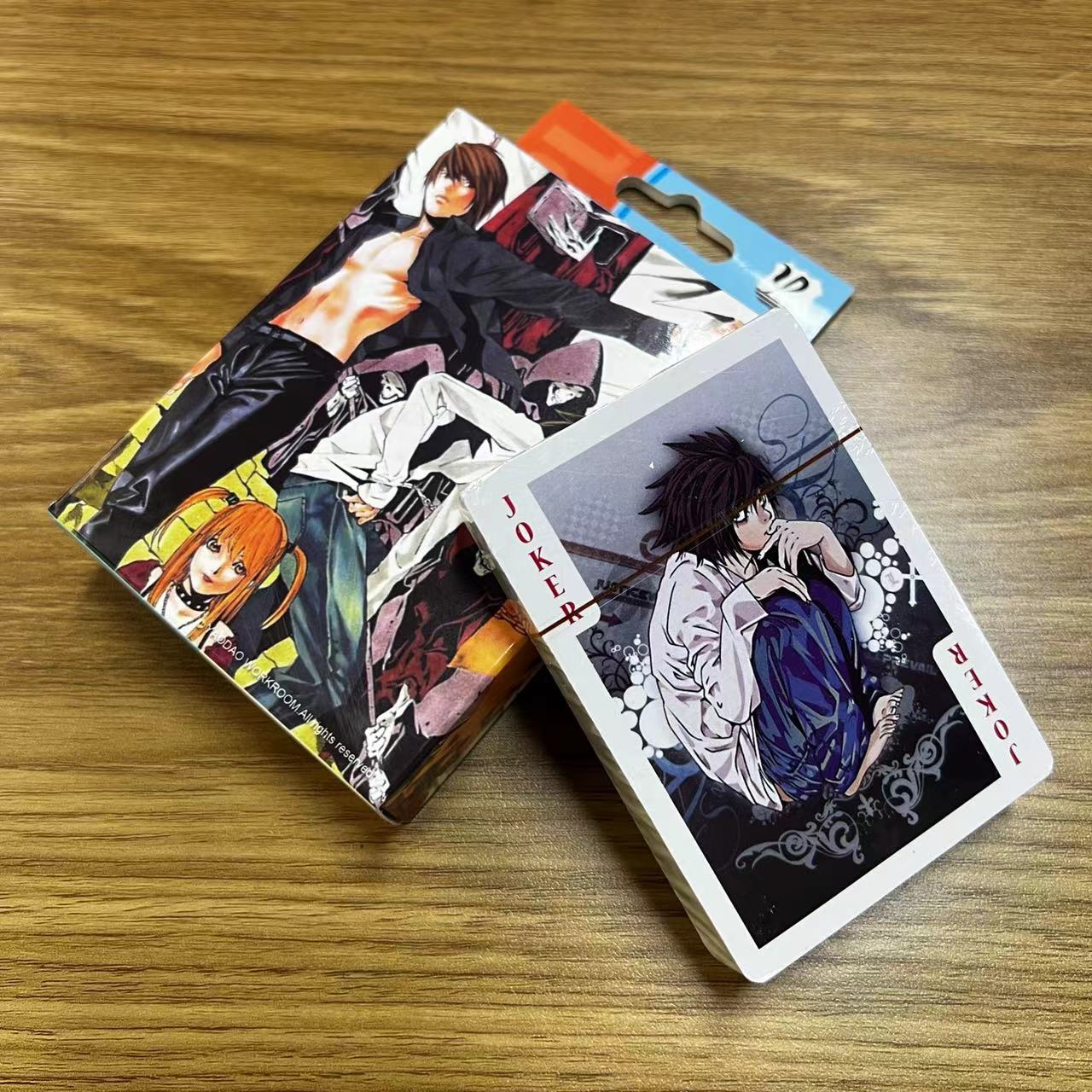 54枚入りアニメ「デスノート」ポーカーカード ヤガミ・ライト - Board Game Box のレビューと価格