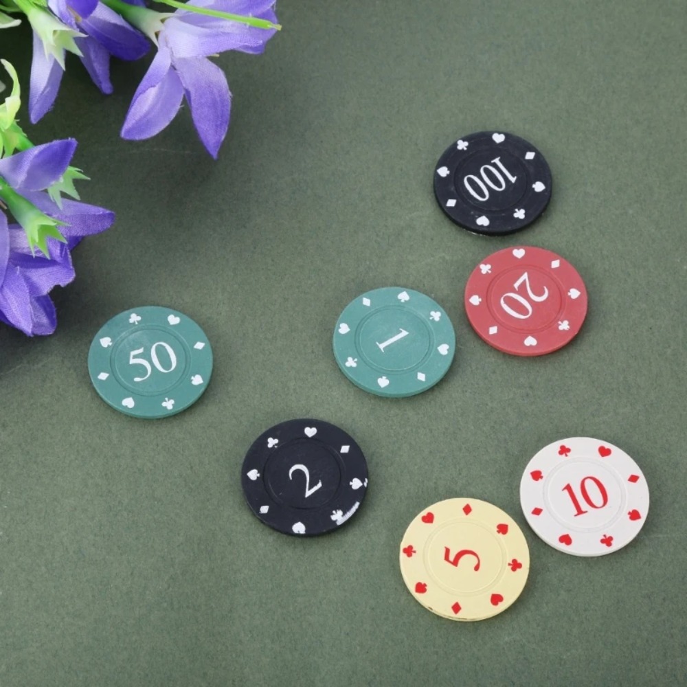 100個入り 各種額面 耐久性のあるプラスチック製 ビンゴ＆ - Board Game With Chips のレビューと価格