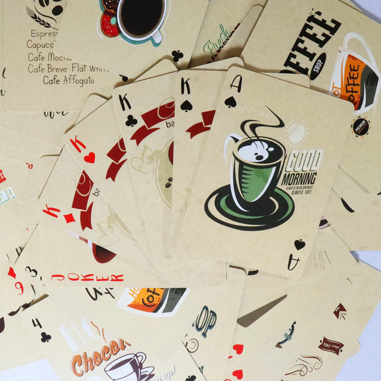 コーヒー用の紙のトランプ,クラシックなポーカーカード,レトロ - Board Game Vantage のレビューと価格